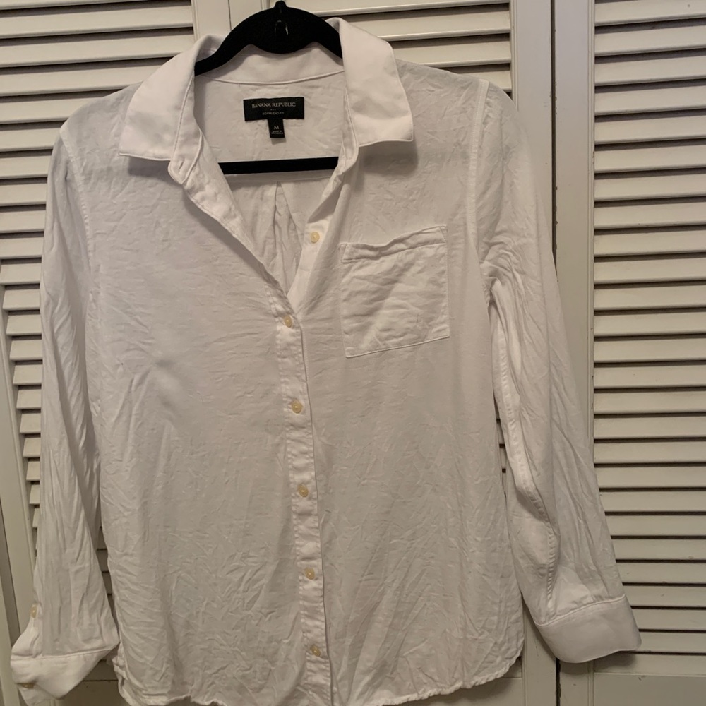 Women’s button up shirt